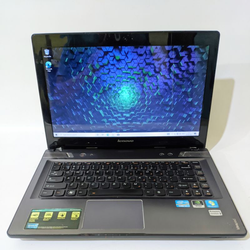 laptop editing/gaming lenovo Ideapad Y480 - core i7 8core - ram 16gb - Dual vga Nvidia GeForce GT