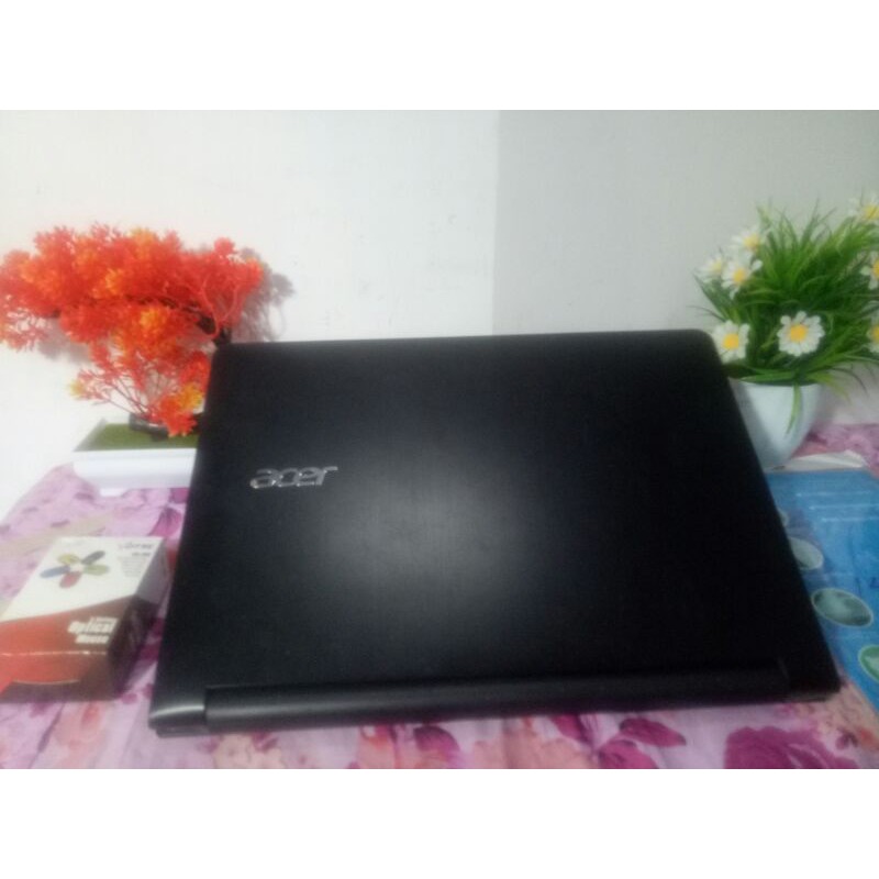 Laptop Acer One 14 Z476 Core i3