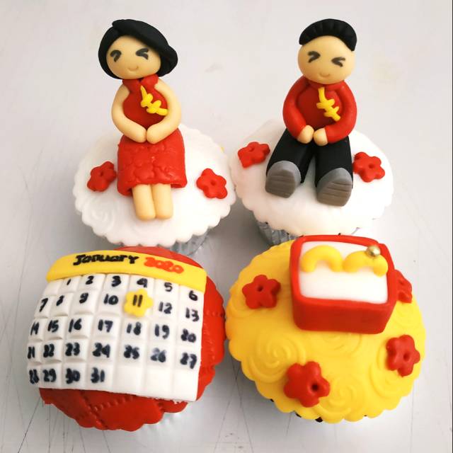 

Kue lamaran cupcake tema custom isi 4