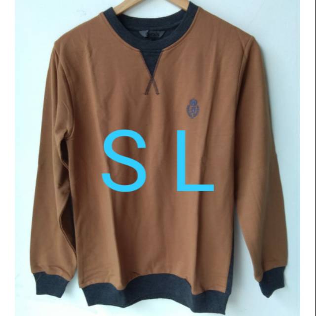 Sweater Pria Details