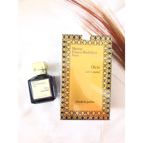 bacarat  oud satin mood