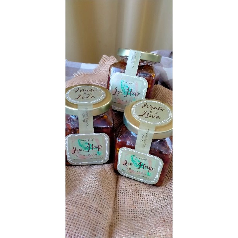 

sambal cumi merah La.Hap