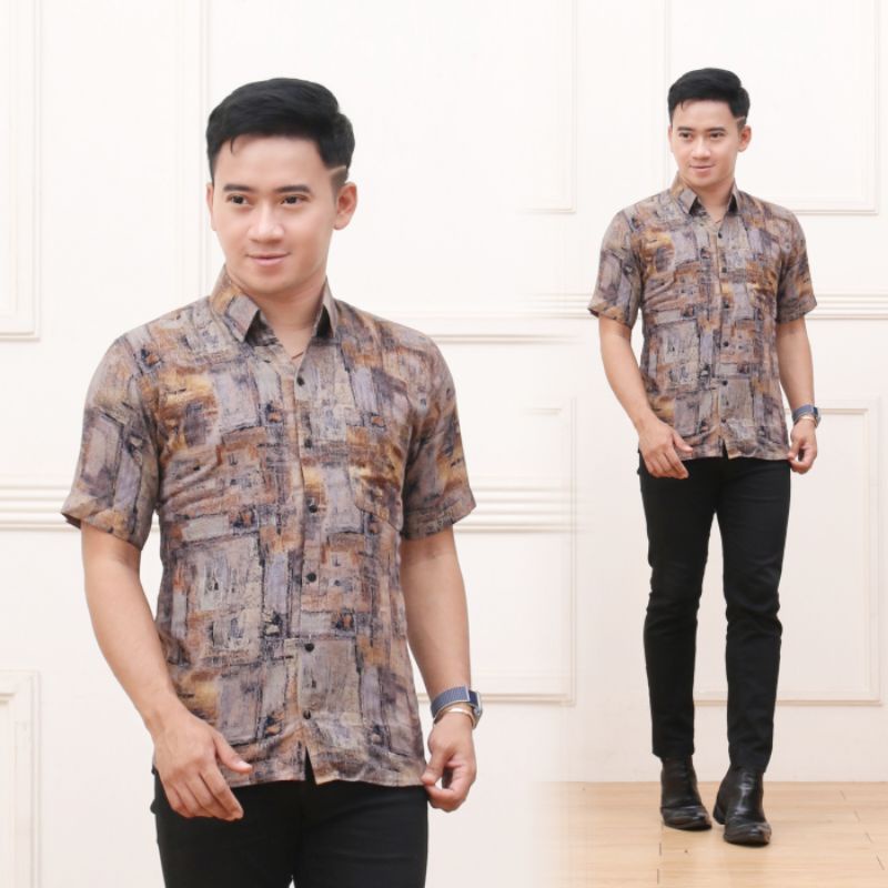 Kemeja Pria Lengan Pendek  Kerja Kasual Kantor Formal Slimfit Katun Premium Batik Modis Hem