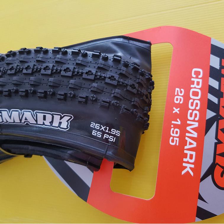 BAN LUAR MAXXIS 26*195 CROSSMARK