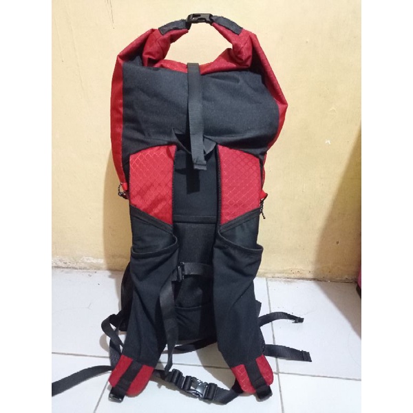 Ultralight Backpack Monte Equipment seri Raptor 27 Liter - Red