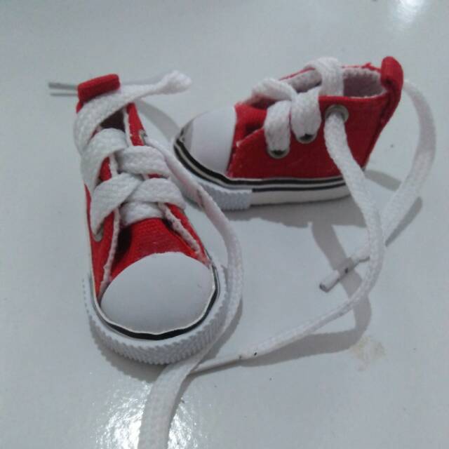 Sepatu 5cm untuk 1/6 BJD doll dan 1/4 BJD doll  dengan telapak kaki 4,5cm