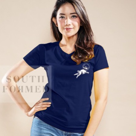 SOUTH FORMED LITTLE ASTRO DOG KAOS V NECK / O NECK KATUN PREMIUM ADEM WANITA / CEWEK GAMBAR