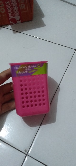 Greenleaf Kotak Pensil Magnet Stick On (7142)