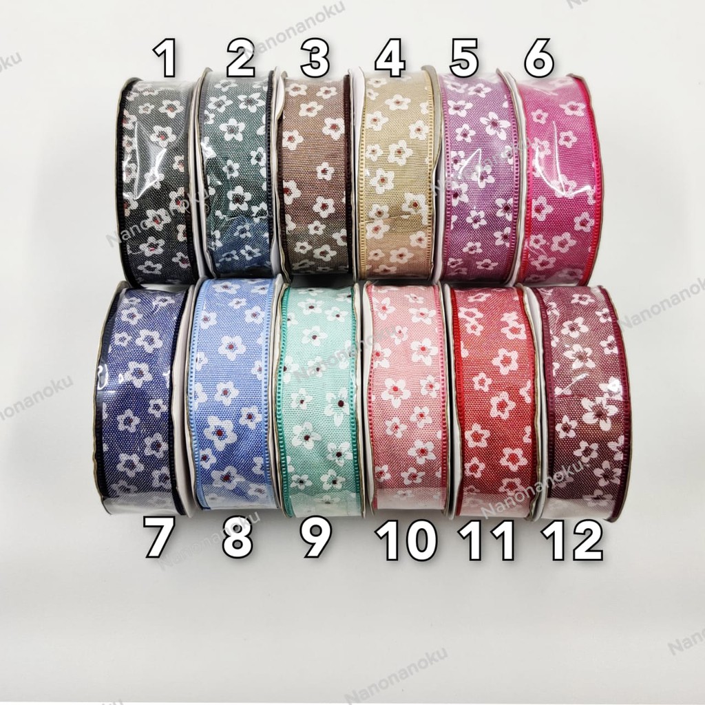 

Pita Kain 1 inch 2,5cm Motif Bunga Bintik Hiasan Hampers Souvenir Mahar Kado