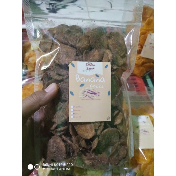 

Keripik Pisang Rasa Coklat Banana Krezz by Serkan Snack / Cemilan Keluarga Kita