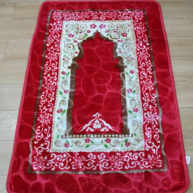 Sajadah Bulu Tebal High Quality Arbain Non Rumbe