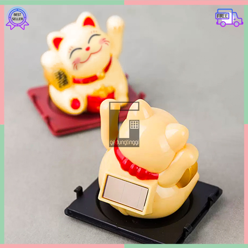 Boneka Patung Pajangan Kucing Hoki Keberuntungan Lucky Cat Rejeki Maneki Neko Maneko Neki Tangan Melambai Goyang Gerak Bergerak Solar No Baterai Batrei Batrai Batre Cina Jepang Dashboard Mobil Meja Toko Kasir Cafe Kafe Hotel Murah Kecil Medium Besar Cream