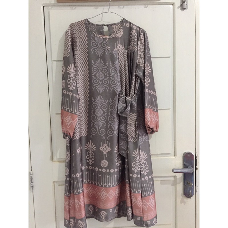 BLOUSE ETNIK MIRIP WEARING KLAMBY