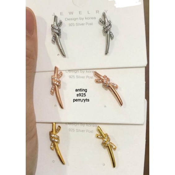 Anting titanium dan perak silver 925 sale 70% model Nagita warna gold dan silver (ada 4ukuran)