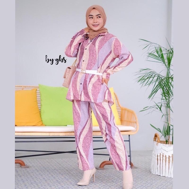 Daily set wanita M