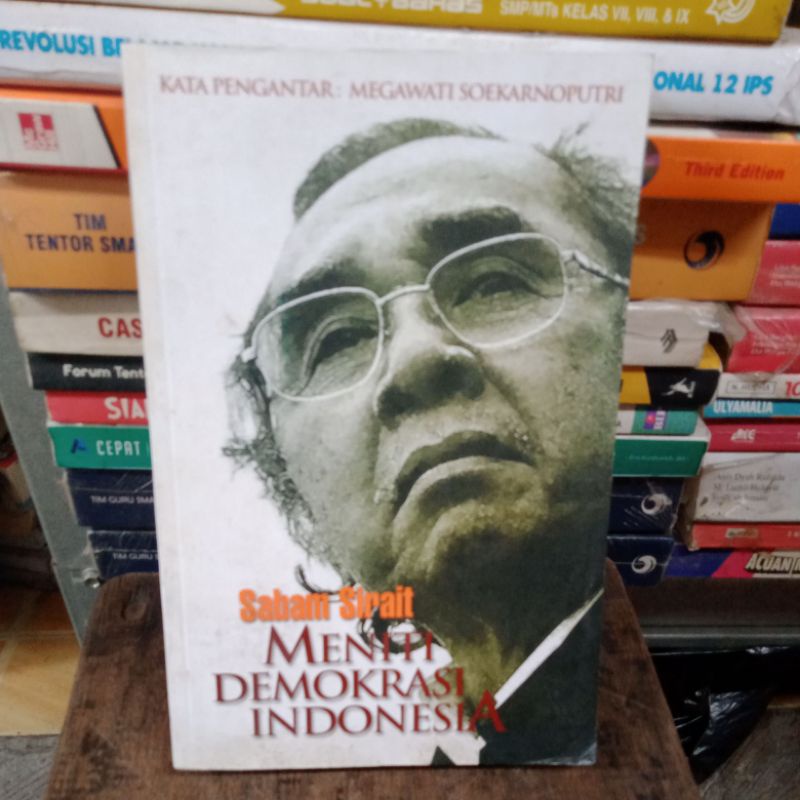 MENITI DEMOKRASI INDONESIA