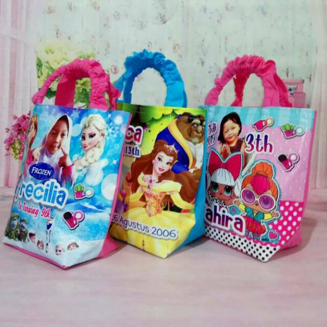 

tas souvenir ultah pegangan renda custom