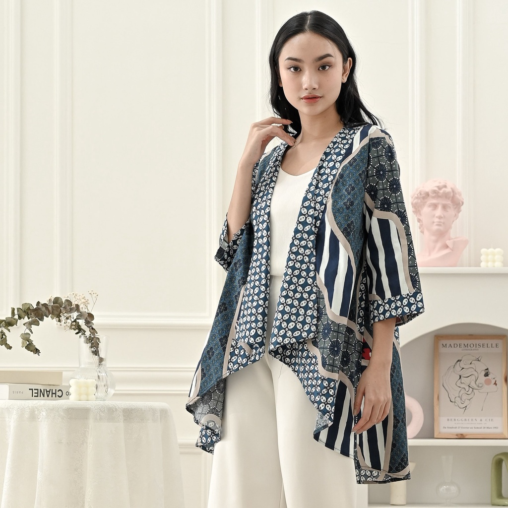 Ammer - Blitar / Blazer Batik Wanita