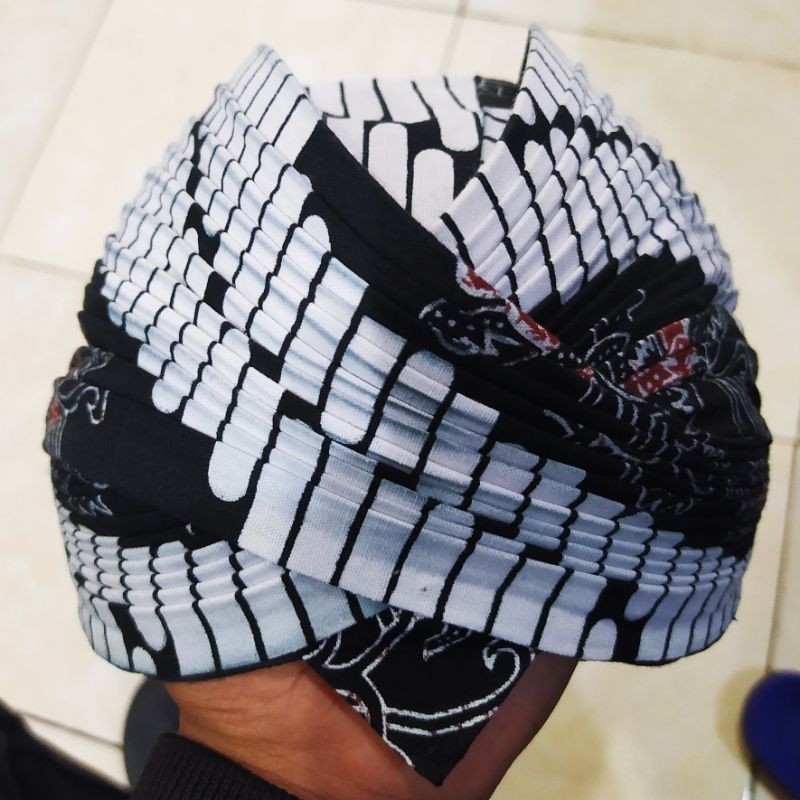 Blangkon Jogja Motif Batik Jarik