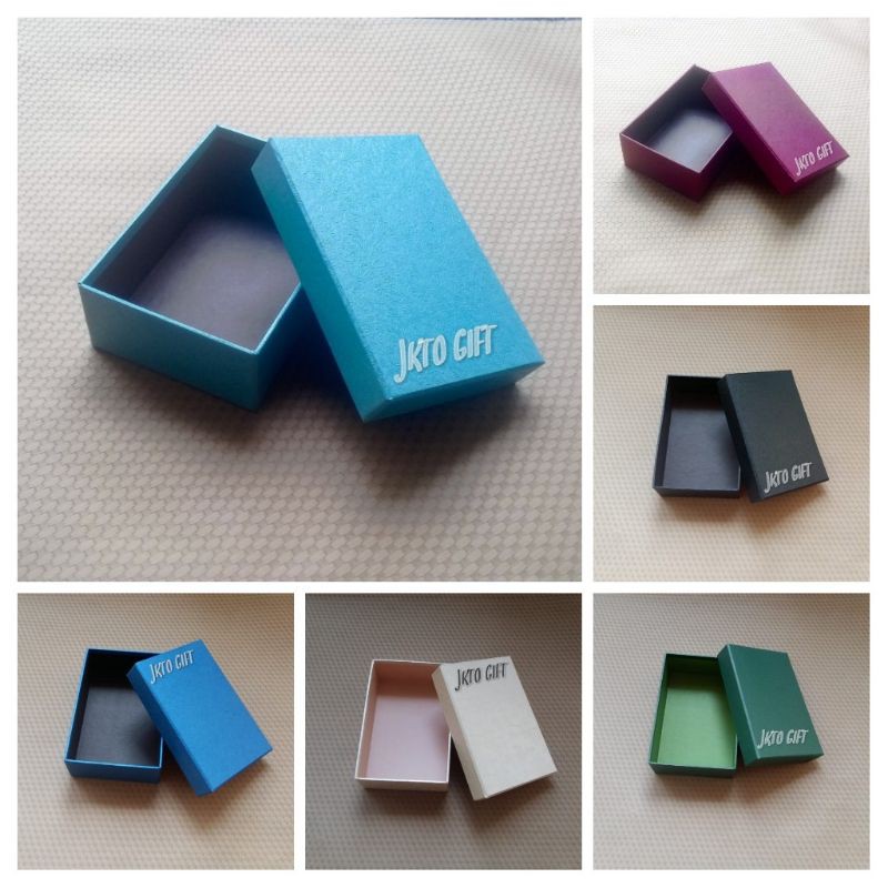 

Kotak Kado Ukuran 18*12*6 Cm