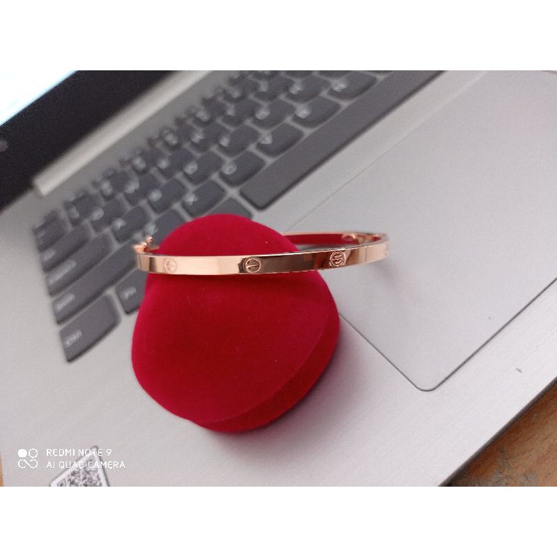 Gelang Cartier Rose Gold