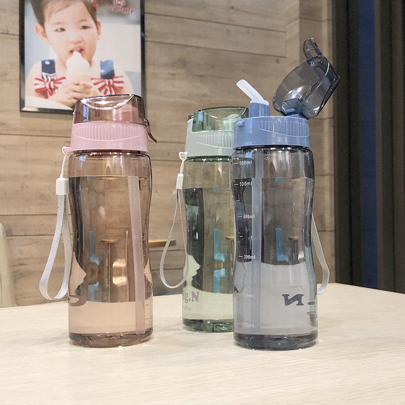 READY STOCK  (580ML) Botol Minum Air Tempat Air Minum BPA Free Warna Polos Botol Minuman DENGAN SEDOTAN