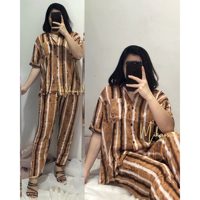 (COD) One set Piyama Abstrak Jumbo fit to Ld120cm | one set piyama rayon jumbo | one set pajamas Jumbo-COCO LD120cm