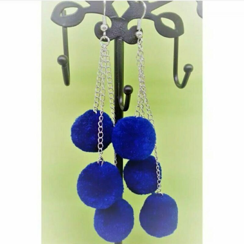 Anting Tri Pompom -anting hijab-anting kekinian-anting remaja -anting mewah bisa COD