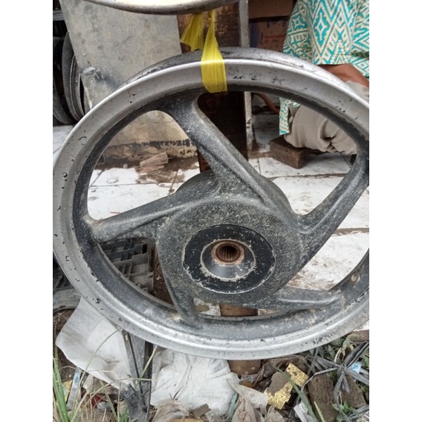 velg belakang beat 2010-2015 barang second original siap pake