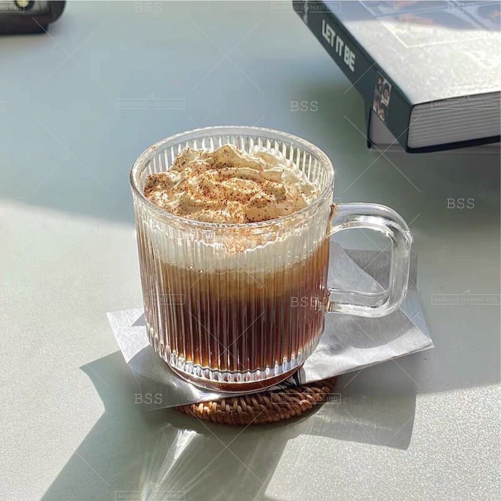 Mug Kaca Minum Ripple Cangkir Gelas Kaca 350ML Glass Kopi Jus Juice Teh Cantik Unik Pegangan