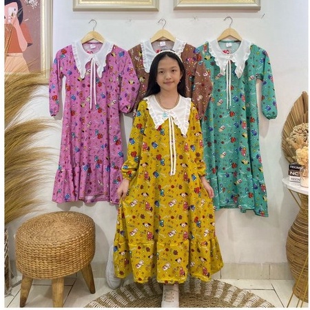 Gamis anak perempuan model kerah renda motif BT21 bahan voxy premium merk latin (8-10 tahun)