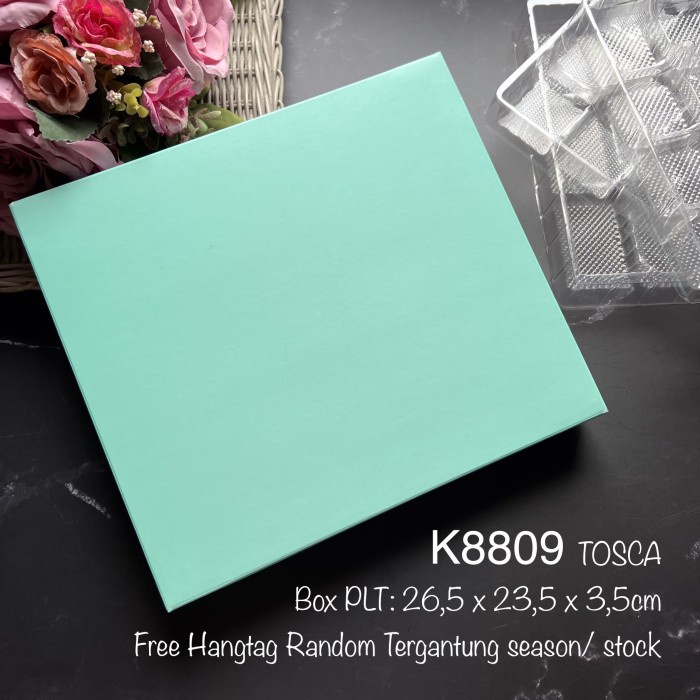 

(10set) K8809 Kotak TOSCA Polos +Mika Sekat 12/16 YND+dus Nastar/Lapis SET LENGKAP K88