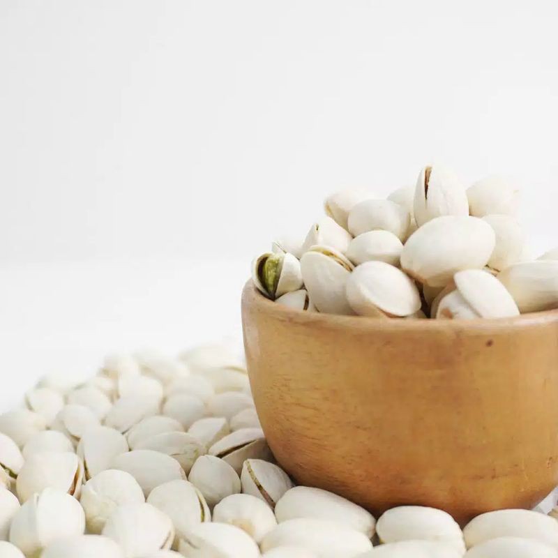 

Kacang Pistachio 500 grams Original Kacang Arab Oleh Oleh Haji Umroh