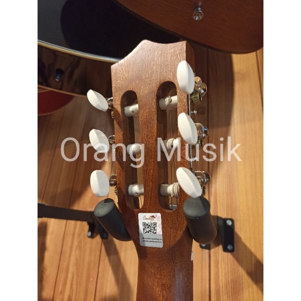 Guitalele Original Cowboy GK-6 NA NS Import Banyak Bonus - Gitarlele Cowboy GK 6 NS NA