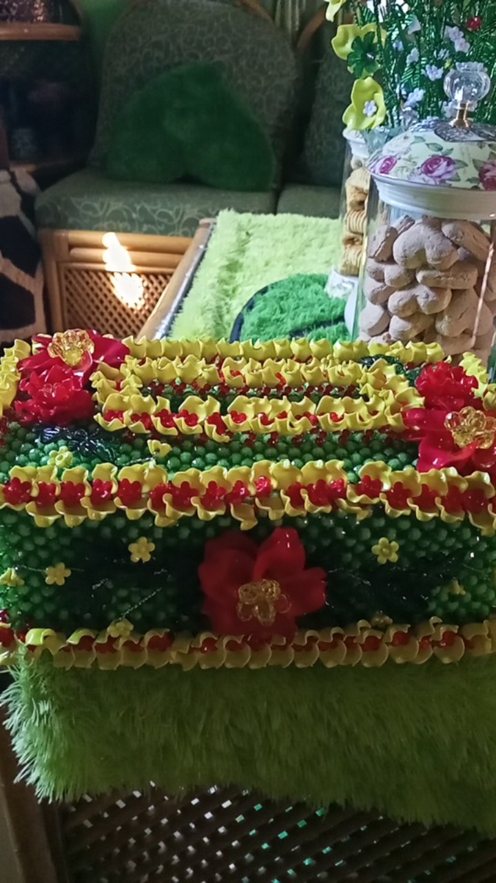 Kotak Tisu Bunga Manik Full