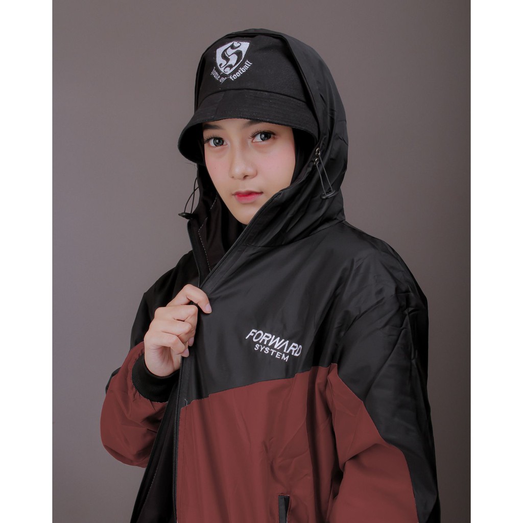 Jaket Parasut Wanita Olahraga Jogging Lari WaterprofF Forward System Company