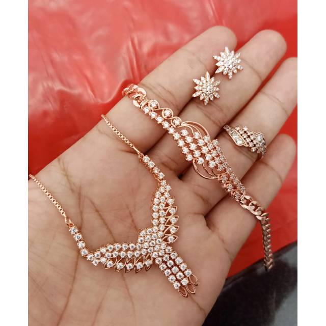 Set replika berlian medan.