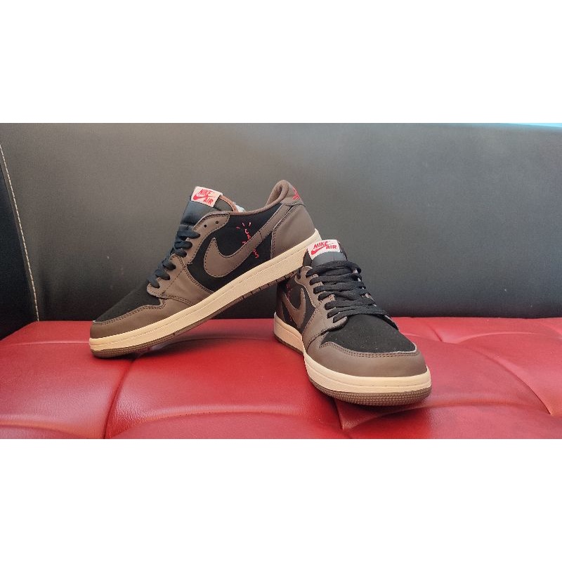 Nike Air Jordan 1 Low X Travis Scott