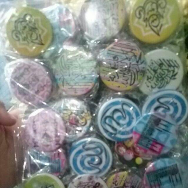 Souvenir Pin Kaligrafi Arab Murah Meriah