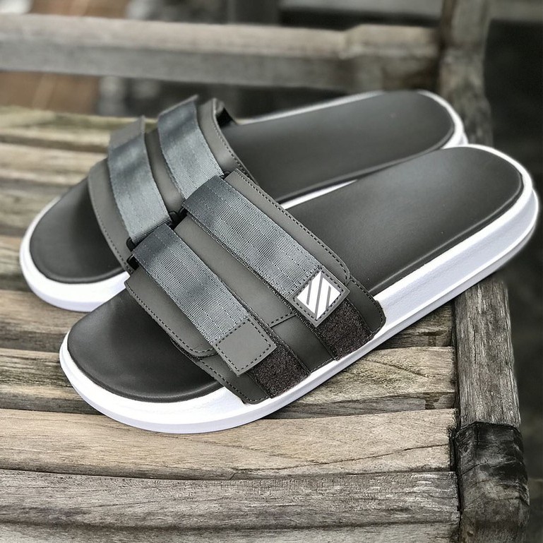 Seven Black White | Sandal EVA Ringan Slop Santai Simple Pria Men Sendal Footwear | FORIND x Benzy