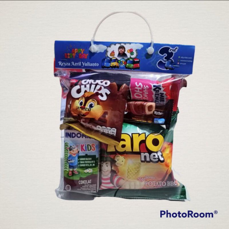 

Paket Snack Ultah Label / Tenteng Custom (FREE DESIGN)
