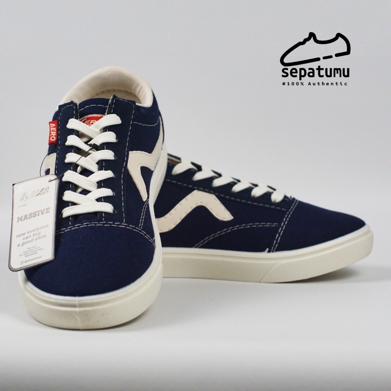Aerostreet Massive Low Navy