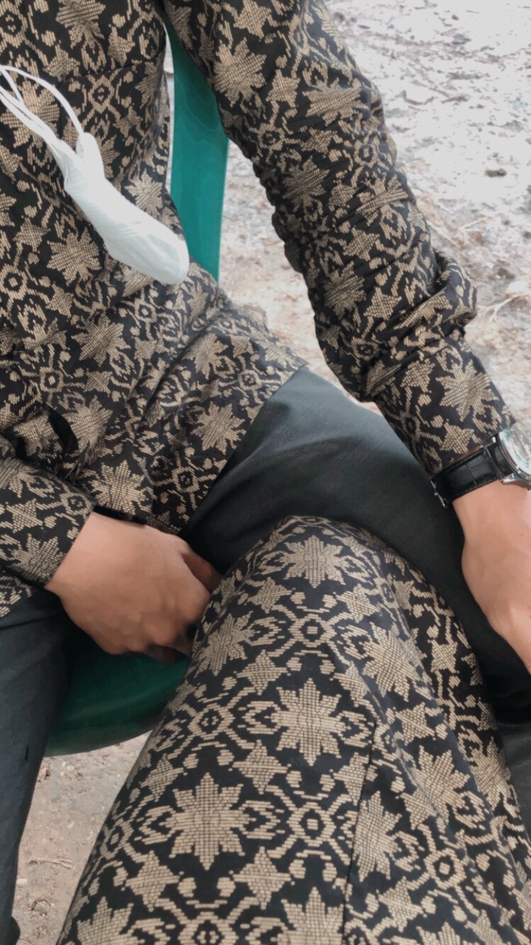 Couple Kebaya Rok Kemeja Motif Pradaa Gold