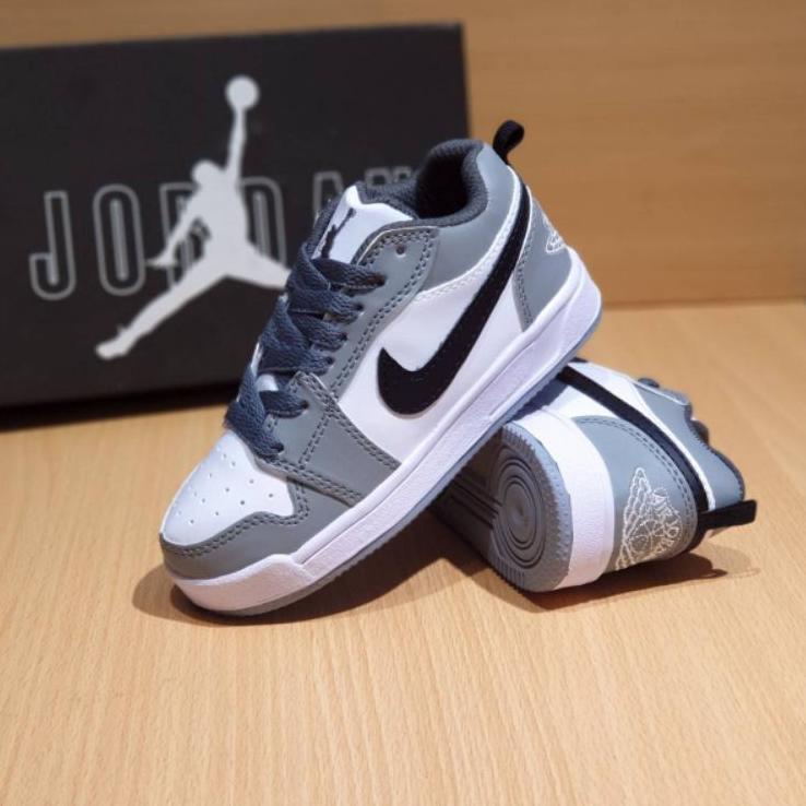 Paling Dicari.. SEPATU JORDAN LOW ANAK ANAK SEPATU ANAK NIKE LAKI LAKI SEPATU JORDAN PENDEK ANAK