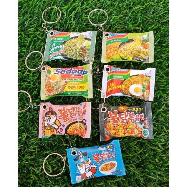 [Check Out 1000] GANTUNGAN KUNCI SNACK MINIATUR MAKANAN UNIK LUCU AESTHETIC