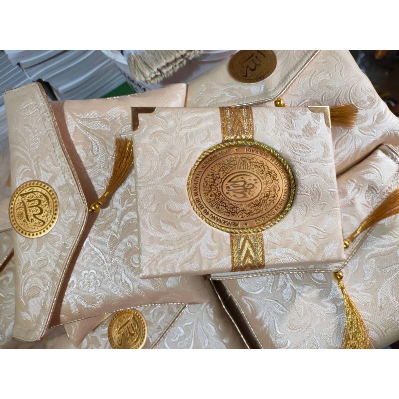 

Cetak Yasin Majmu Syarif 480 Hal Glosy Lapis Spon