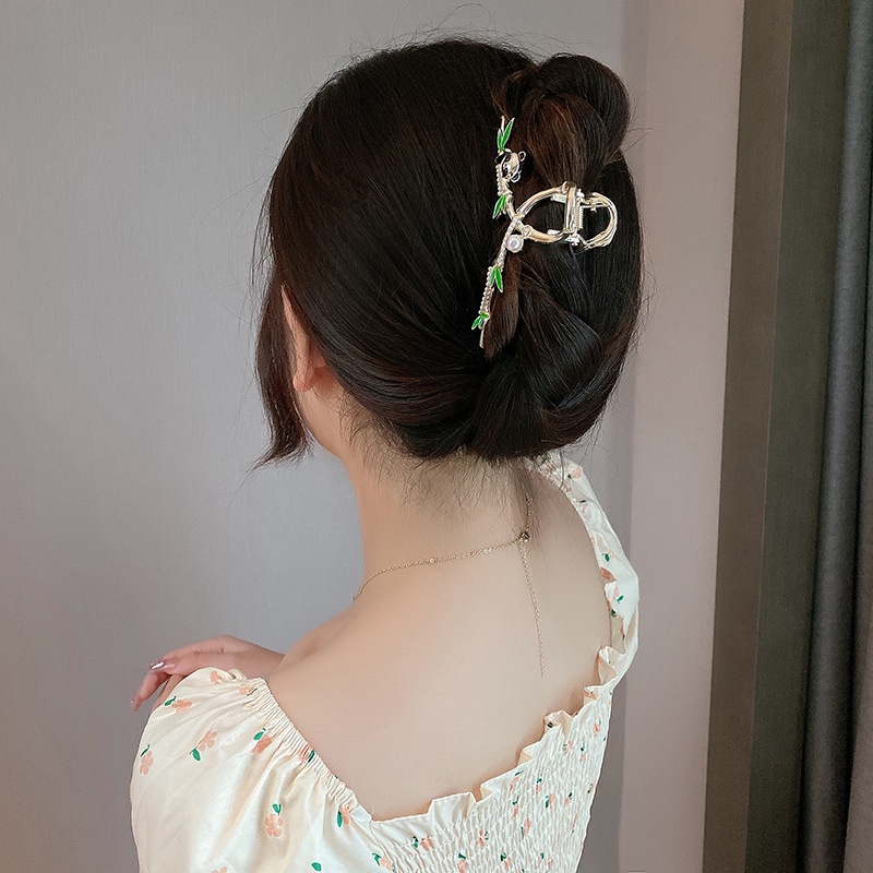 Jepit Rambut Model Butterfly Flower Shark Aksen Mutiara Dan Berlian Imitasi Bahan Metal Gaya Korea