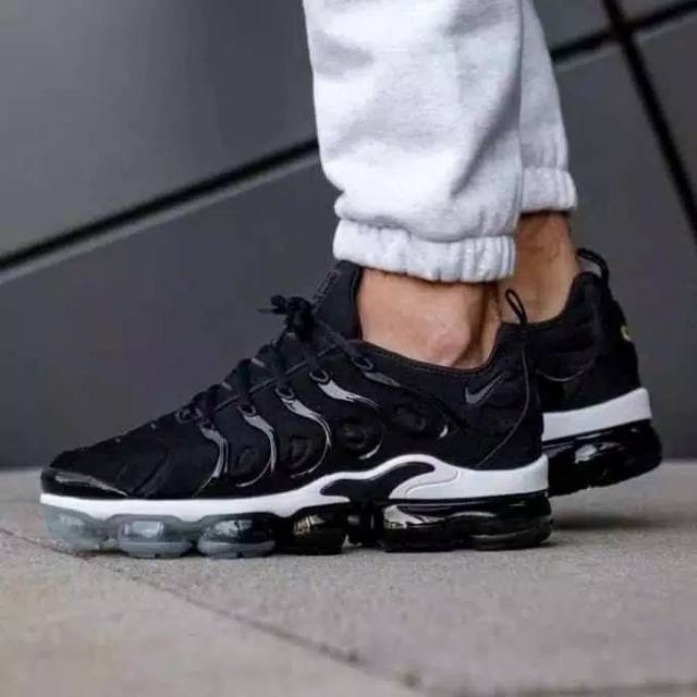 nike air vapomax plus