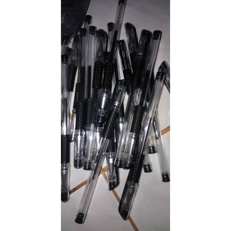 

Pulpen Gel Ink Tebal 0.5 mm POLOS TANPA MEREK COCOK BUAT PRODUK SENDIRI