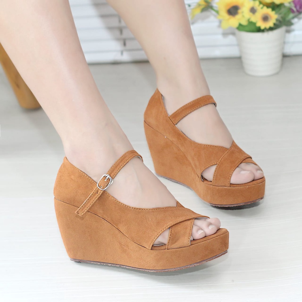 Lynn Wedges Kasual Wanita Best Seller WD7C - Coklat / Coklat Muda / Cream / Hitam